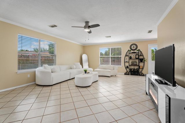 15026 Sunset Creek Drive, Humble, TX 77396