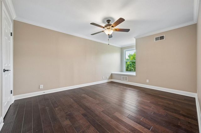 2500 Steck Ave 18, Austin, TX 78757