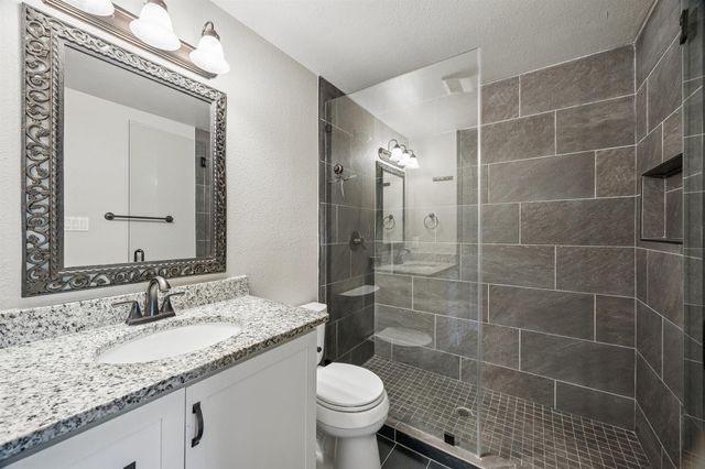2500 Steck Ave 18, Austin, TX 78757