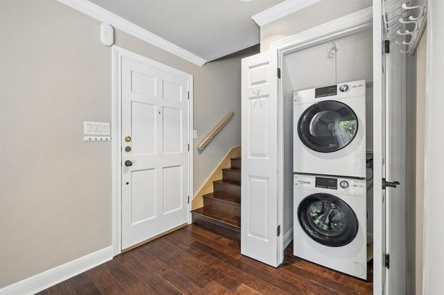 2500 Steck Ave 18, Austin, TX 78757