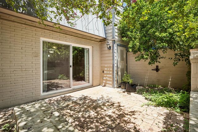 2500 Steck Ave 18, Austin, TX 78757