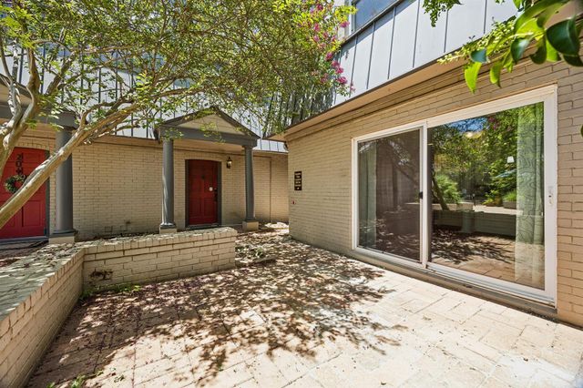2500 Steck Ave 18, Austin, TX 78757