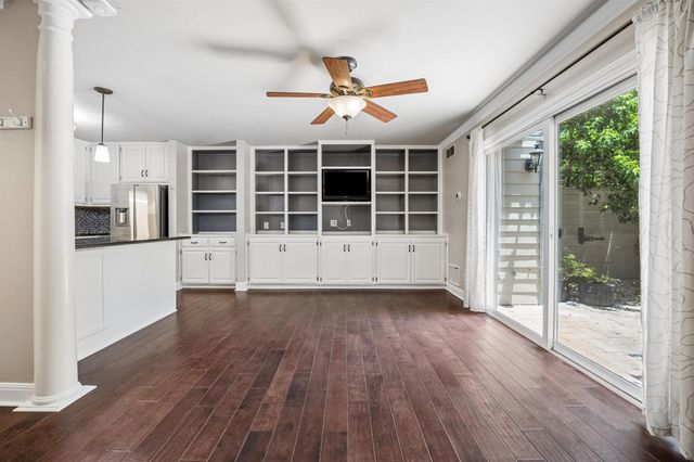 2500 Steck Ave 18, Austin, TX 78757