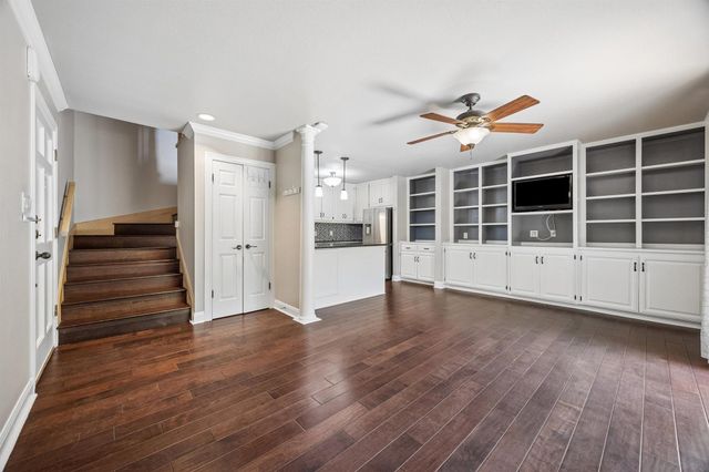 2500 Steck Ave 18, Austin, TX 78757
