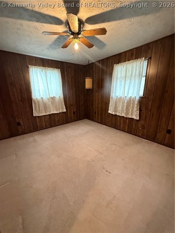 5269 Hewett Circle, Hewett, WV 25108