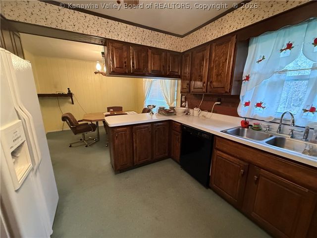 5269 Hewett Circle, Hewett, WV 25108