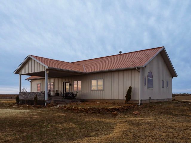 1335 Quartz Rd, Minneapolis, KS 67467