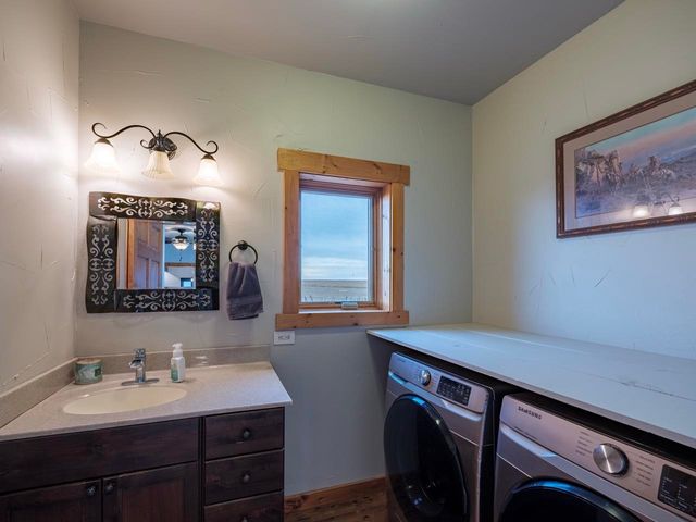 1335 Quartz Rd, Minneapolis, KS 67467