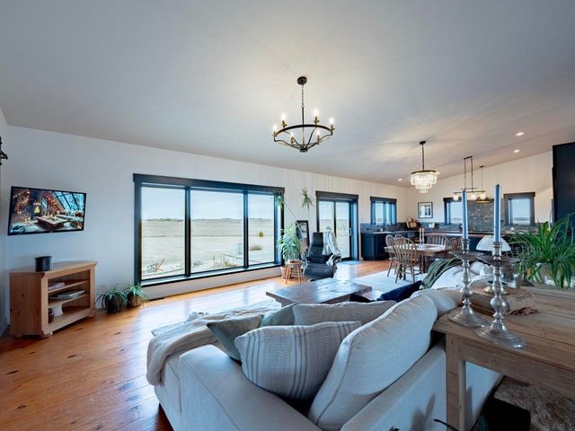 1335 Quartz Rd, Minneapolis, KS 67467