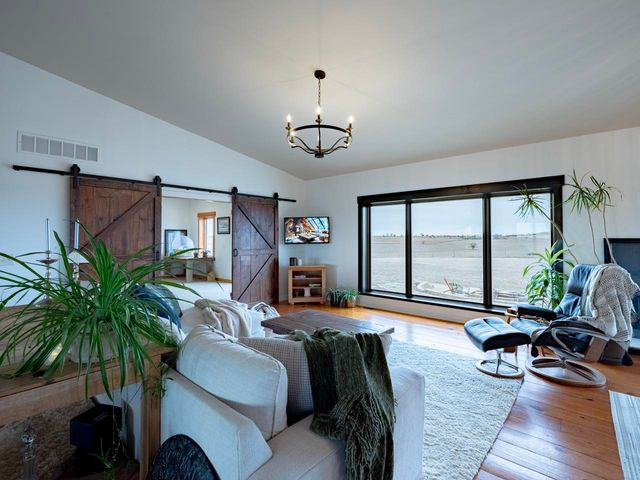 1335 Quartz Rd, Minneapolis, KS 67467