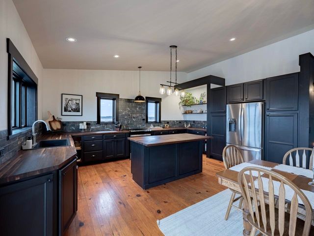 1335 Quartz Rd, Minneapolis, KS 67467