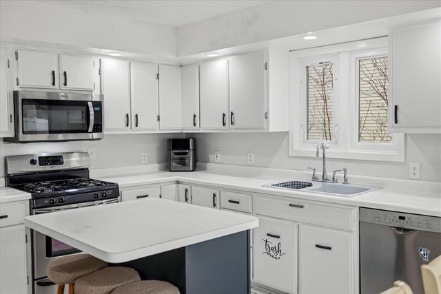 11790 Redwood Street NW, Coon Rapids, MN 55448