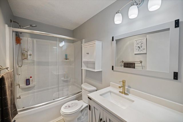 11790 Redwood Street NW, Coon Rapids, MN 55448