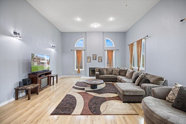 11790 Redwood Street NW, Coon Rapids, MN 55448