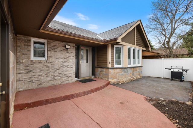 11790 Redwood Street NW, Coon Rapids, MN 55448