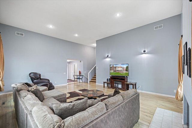 11790 Redwood Street NW, Coon Rapids, MN 55448