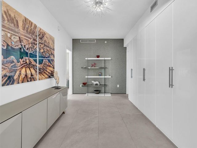 2900 NE 7th Ave 3307, Miami, FL 33137