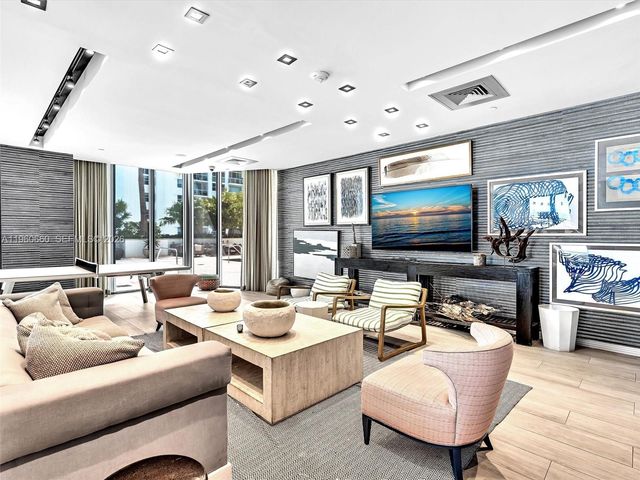 2900 NE 7th Ave 3307, Miami, FL 33137