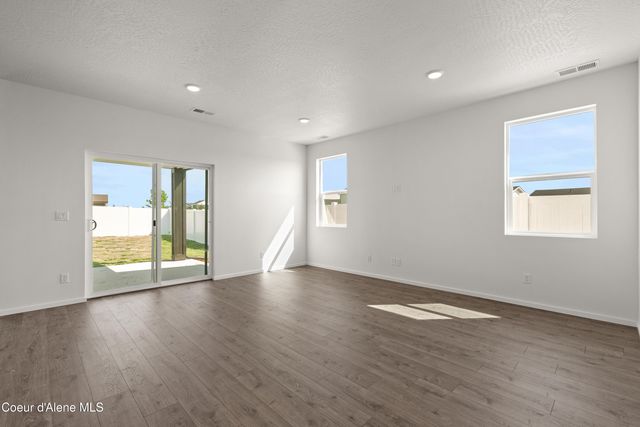 5357 E Aquila Ave, Post Falls, ID 83854