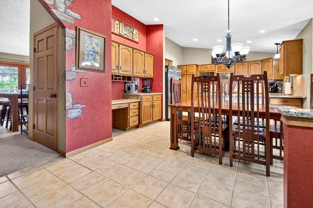 1155 W CECIL STREET, Neenah, WI 54956