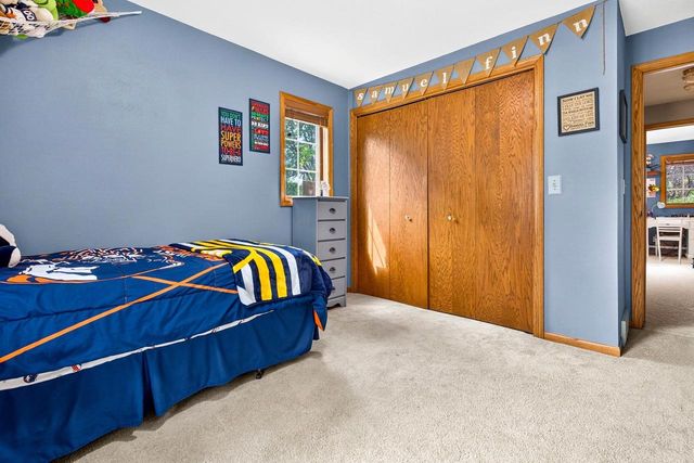1155 W CECIL STREET, Neenah, WI 54956