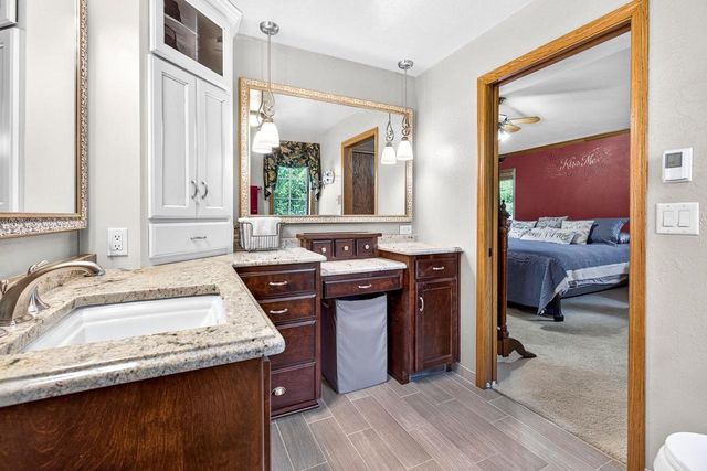1155 W CECIL STREET, Neenah, WI 54956