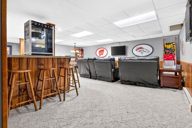 1155 W CECIL STREET, Neenah, WI 54956
