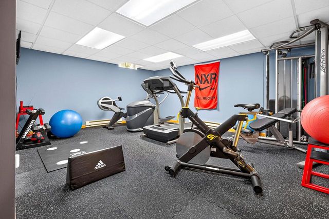 1155 W CECIL STREET, Neenah, WI 54956