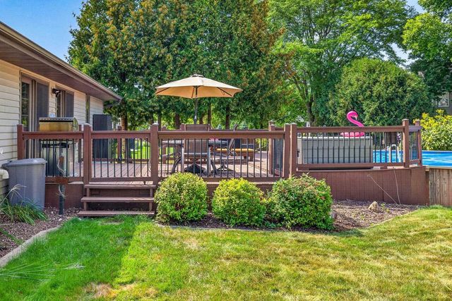 1155 W CECIL STREET, Neenah, WI 54956