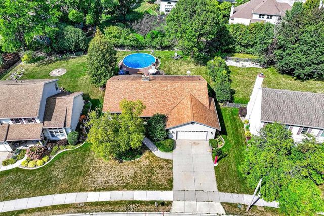 1155 W CECIL STREET, Neenah, WI 54956