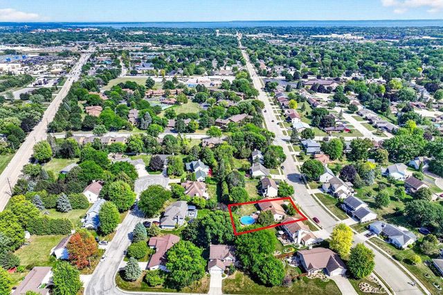 1155 W CECIL STREET, Neenah, WI 54956