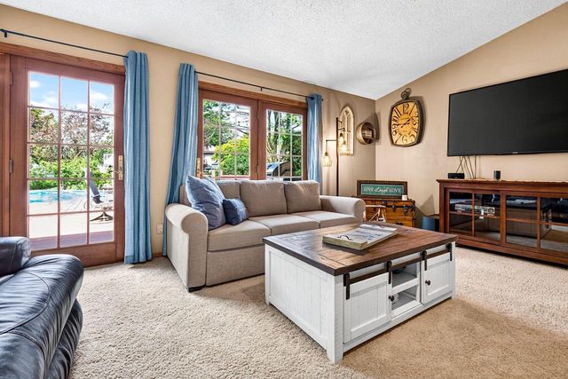 1155 W CECIL STREET, Neenah, WI 54956
