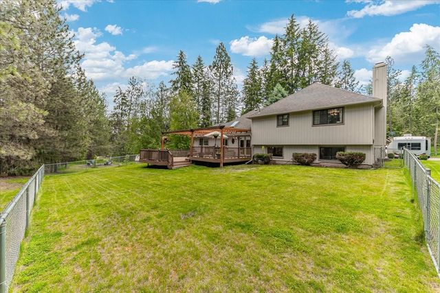 9412 N Oakland Ct, Newman Lake, WA 99025