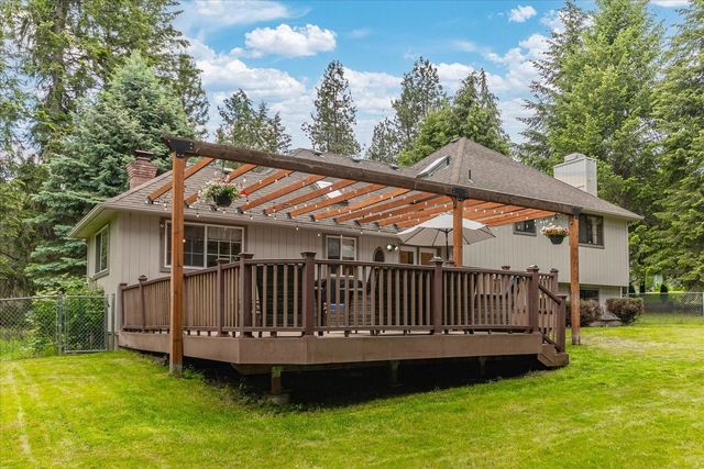 9412 N Oakland Ct, Newman Lake, WA 99025