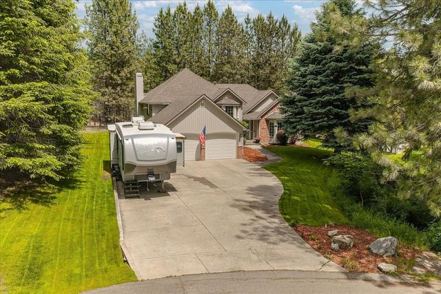 9412 N Oakland Ct, Newman Lake, WA 99025