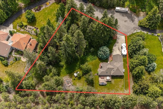 9412 N Oakland Ct, Newman Lake, WA 99025