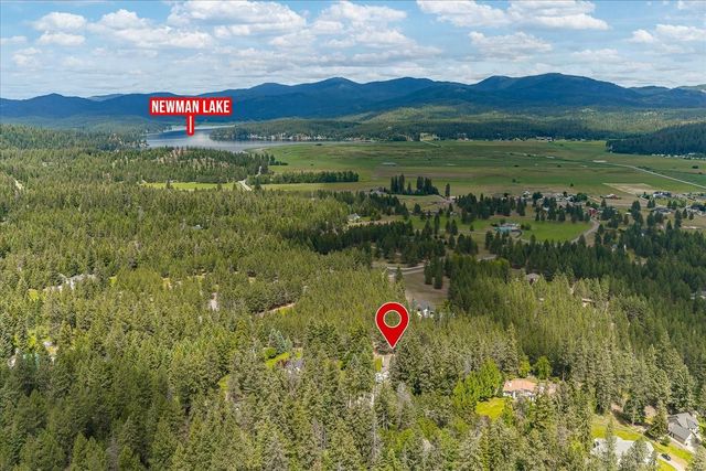 9412 N Oakland Ct, Newman Lake, WA 99025