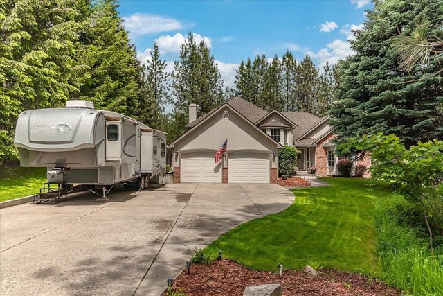 9412 N Oakland Ct, Newman Lake, WA 99025