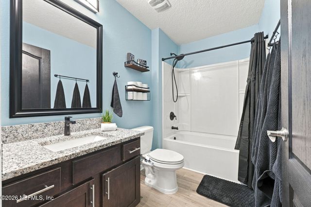 2232 WILLOW GLEN Lane, Green Cove Springs, FL 32043
