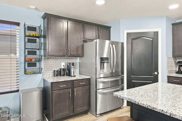 2232 WILLOW GLEN Lane, Green Cove Springs, FL 32043