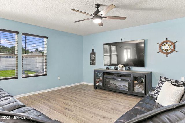 2232 WILLOW GLEN Lane, Green Cove Springs, FL 32043