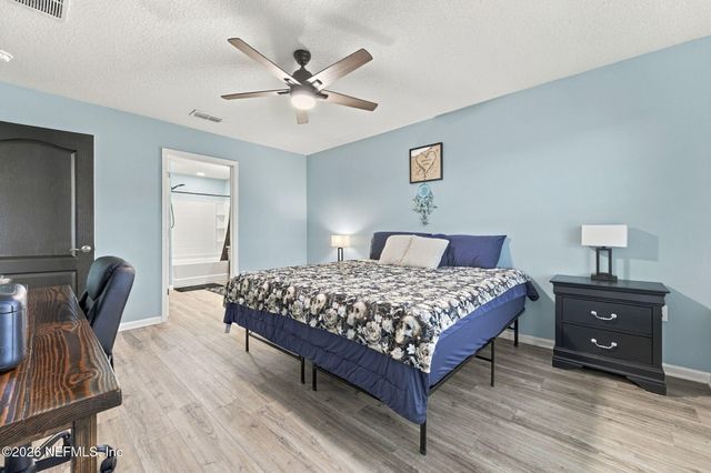2232 WILLOW GLEN Lane, Green Cove Springs, FL 32043