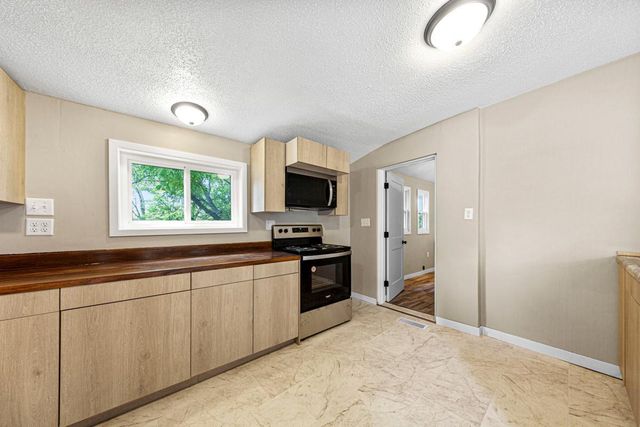 120 4th Avenue SW, Faribault, MN 55021