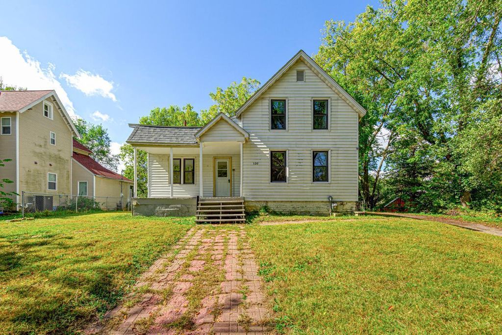 120 4th Avenue SW, Faribault, MN 55021