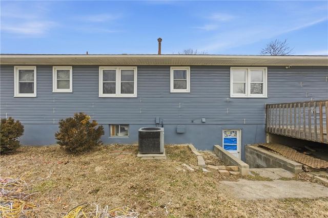 6137 Cernech Road, Kansas City, KS 66104