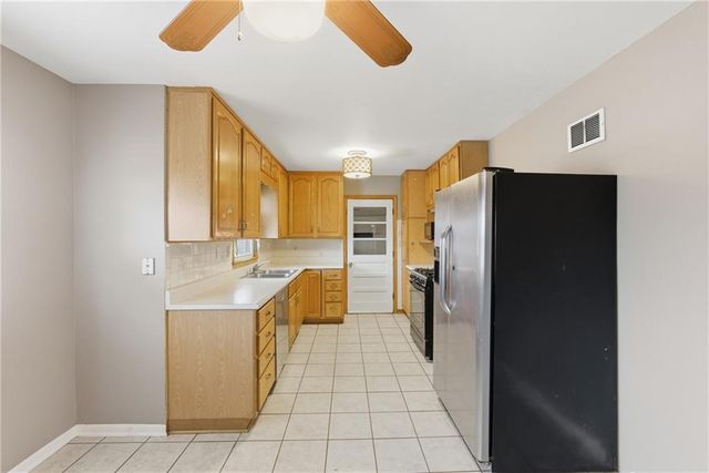 6137 Cernech Road, Kansas City, KS 66104