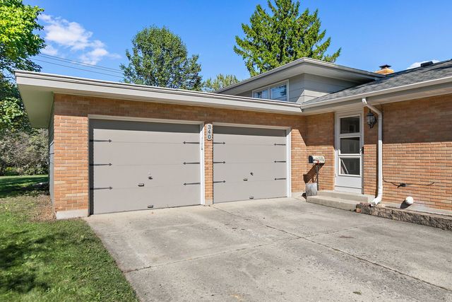 340 Illinois Street, Dundee, IL 60118