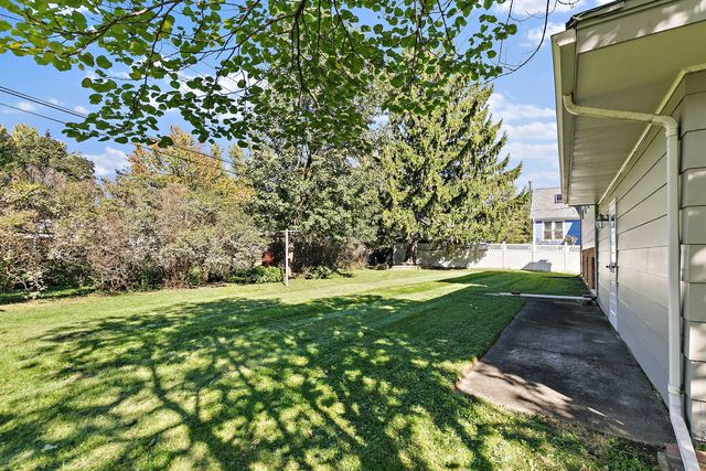 340 Illinois Street, Dundee, IL 60118
