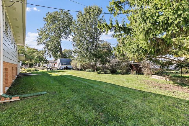 340 Illinois Street, Dundee, IL 60118