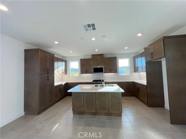 75225 Aldrich, Palm Desert, CA 92211